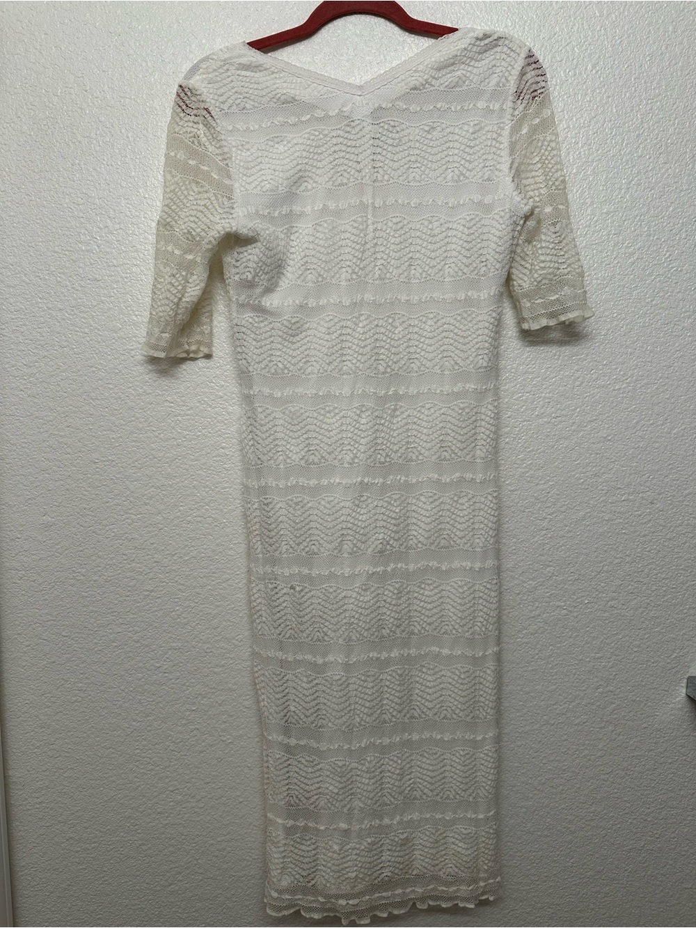 Rabbit Rabbit Rabbit Cream Lace Midi Dress with V-Neck - Picture 6 of 8